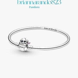 Pandora Moments Disney Stitch Biting Clasp Bangle